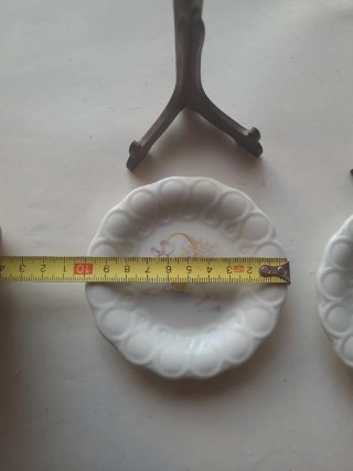 2 Platitos decorativos con soportes