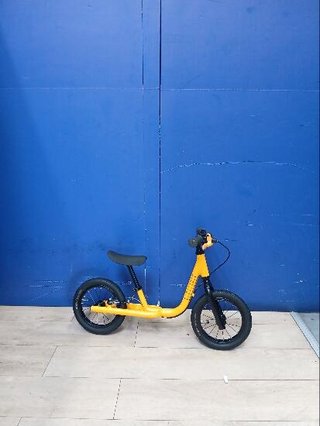 SEGUNDA VIDA: Bicicleta sin pedales niños 12 pulgadas