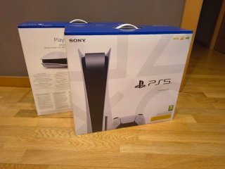 Consola PlayStation 5 (PS5) Nueva con Lector