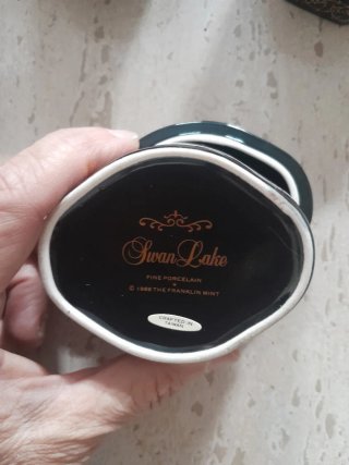 Cajitas musicales porcelana.15€cada.