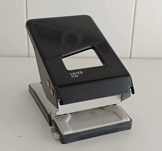 Perforadora Leitz 5138 Papel/Cartón