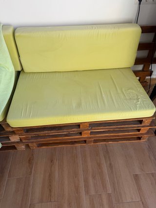 Sofá Palets Artesanal con Cojines