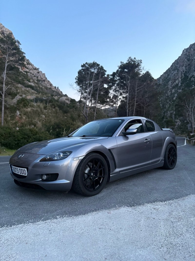 Mazda RX-8 2003 - foto 1