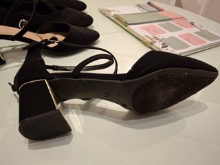Sandalias y Zapatos Parisinos Negros