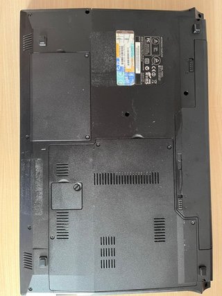 Portatil CLEVO W250EUQ Win10