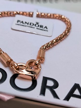 Pulsera Pandora Hearts clap studded bracelet