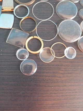 Lotto Ricambi Orologi. 1 Vintage – Vetrini, Bracci