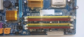 Placa Base Gigabyte Core 2 Duo + RAM