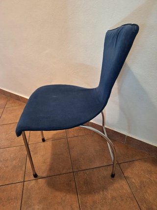 Sedia blu sfoderabile