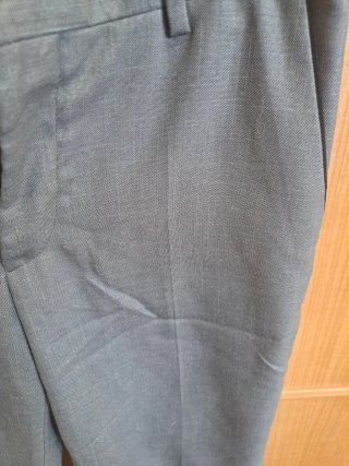 Pantalón de traje gris