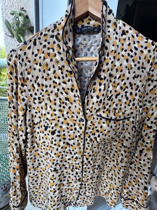 Camisa Zara Estampada Animal Talla M