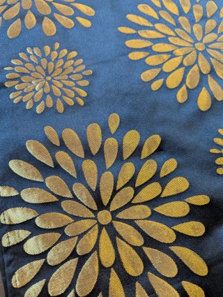 Colcha y cubrepies con estampado floral