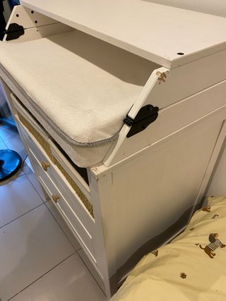 Cambiador Ikea con colchón