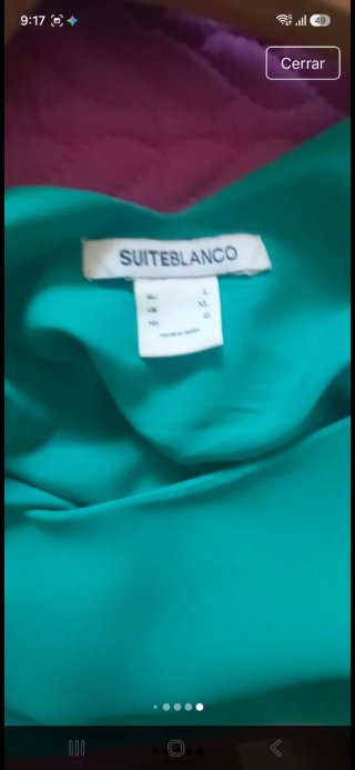 Vestido verde con detalles plateados