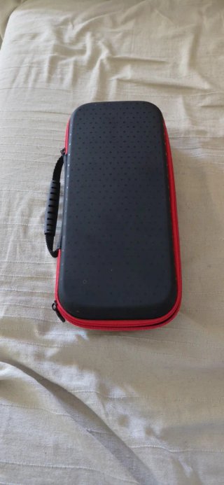 Mario Kart 8 Deluxe + Funda Nintendo Switch