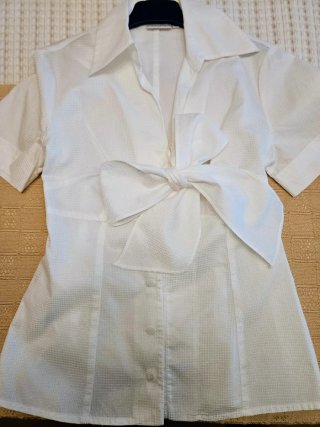 Lote 2 blusas blancas Pedro del Hierro + Trucco