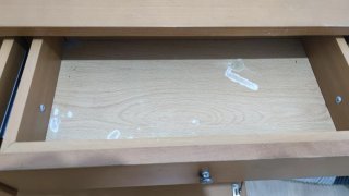 Mueble zapatero de madera color miel