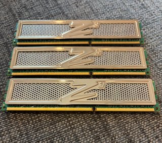 3x OCZ Gold Series 2GB DDR3 PC3-10666