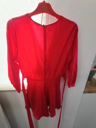 Mono corto Zara rojo cremallera trasera