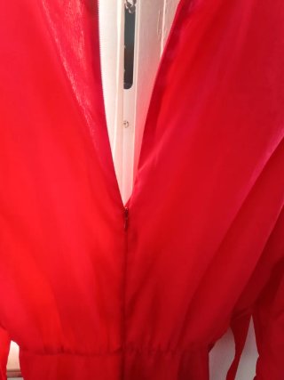 Mono corto Zara rojo cremallera trasera