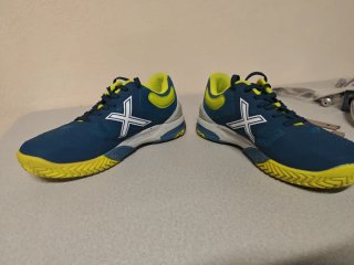 Munich Hydra X-Lite Talla 43 (5 usos). Para padel.