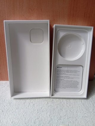 Caja IPHONE 12