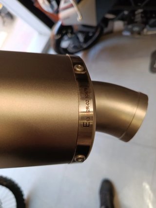 Escape Arrow Kove X-Pro Y Rally 800