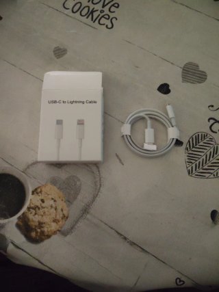 iPhone 11 128GB Negro + Cable