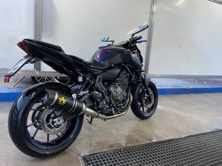 Yamaha MT-07 morada