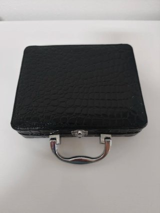 Pequeño Maletín Maquillaje con Espejo Negro