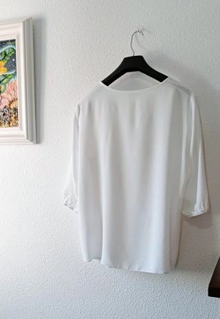 Blusón blanco con puntillas TALLA 44-42 COMO NUEVO