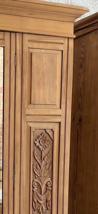 Armario antiguo madera lavada