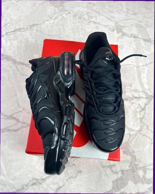 Nike Air Max Plus Triple Black Talla 36