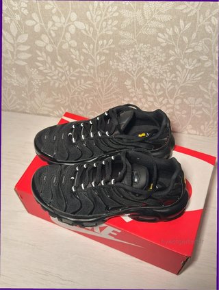 Nike Air Max Plus Triple Black Talla 41