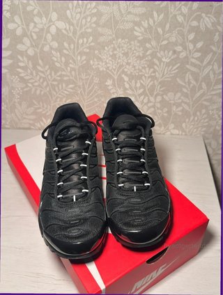 Nike Air Max Plus Triple Black Talla 41