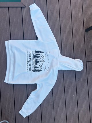 Sudadera Blanca Unisex “Take Me To The Mountains”