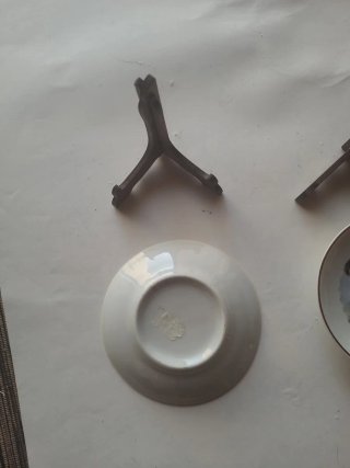 2 Platitos decorativos con soporte