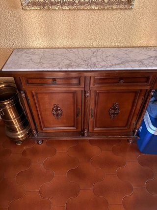 Mueble recibidor madera y mármol