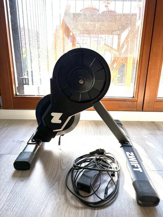 Zwift Hub One Trainer + Zwift Clicker