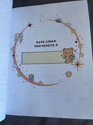 Aprendo a leer con dibujos kawaii: Con letra ma...