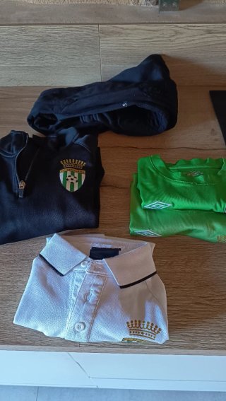 Chándal Umbro FC Peralada Talla 4/6