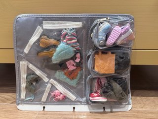 Colección muñecas Bratz Maleta y accesorios