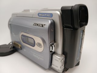 Sony DCR-TRV80E MiniDV Handycam Camcorder