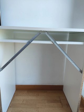 Escritorio Ikea Torald blanco.