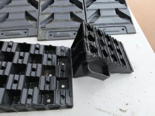 Zancos/niveladores para autocaravana