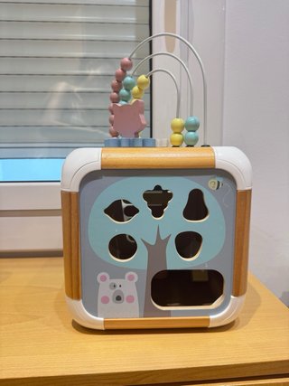Cubo actividades madera bebé