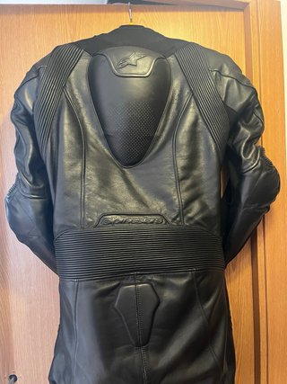 Mono Alpinestars Graphite 40 + Equipación