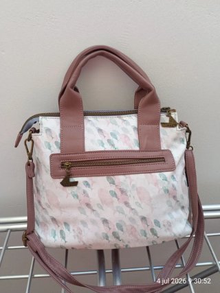 Bolso y cartera con diseño aneke nuevo a estrenar