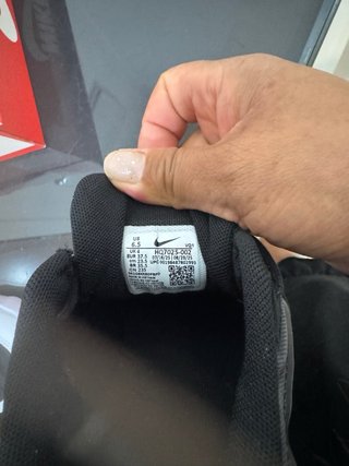 Nike Aura Edge Negro Blanco