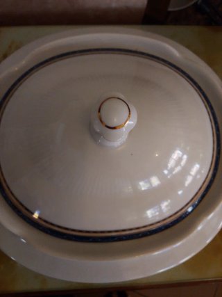 Zuppiera in porcellana  Bavariacon decori blu